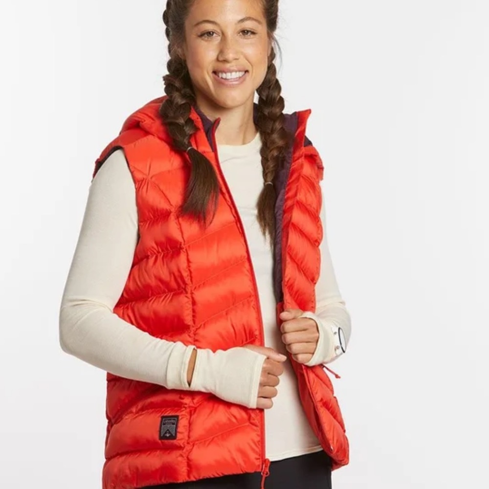 NWT Oiselle Puffy Bird Vest in Setting Sun - Picture 2 of 9